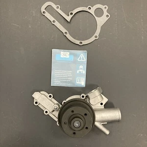 1050007024 Alfa Romeo 105/115 Giulia - Spider 1300-1600-1750 Water Pump - Picture 1 of 8