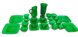 Forest Green Glassware Anchor Hocking   26 Assorted Pieces   Vintage    L2675 - Picture 1 of 12