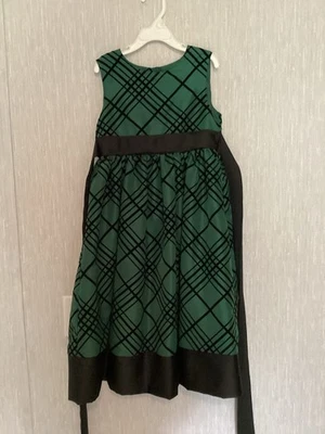 Vestido de fiesta verde y negro para niñas Foto 1 de 3