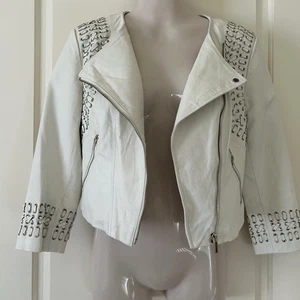 BEBE White Cropped Leather Jacket With Grommet Lace Up Details & 3/4 Sleeves S/P - Picture 1 of 9