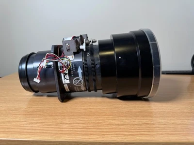 Christie Short Throw F2.3-2.8 f=46-58mm Projector Zoom Lens (Sanyo Eiki) LNS-W06 - Image 1 of 4