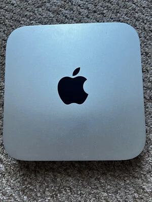 APPLE Mac Mini Server 2,0 GHz Intel Core i7 Quad, 4GB RAM, 120GB SSD + 500GB HDD - Immagine 1 di 4