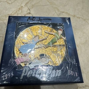 Disney Peter Pan 65th Anniversary LE 1000 Jumbo Pin - HANDSIGNIERT DOUBLE SIGNED - Bild 1 von 6