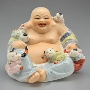 "Buda chino vintage, porcelana con 5 niños - 4,5"" pulgadas de alto" - Imagen 1 de 9