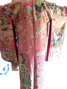 Silk Japanese Pink Kimono with Accessories - Picture 1 of 16