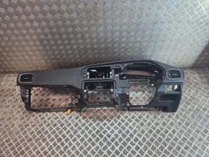 VOLVO V40 ARMATURENBRETT DASH PANEL IN SCHWARZ 2012 - 2015 - Bild 1 von 13