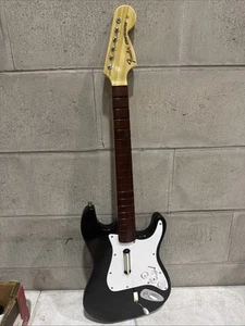 Wii Rock Band Harmonix Fender Stratocaster Guitar Model NWGTS2 Tested No Dongle - Picture 1 of 8
