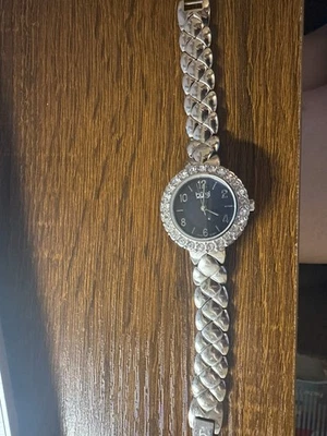 Lindo Burgi Feminino Trabalhando - Relógio de Pulso Aço Inoxidável / Azul / Moldura de Cristal - Imagem 1 de 4