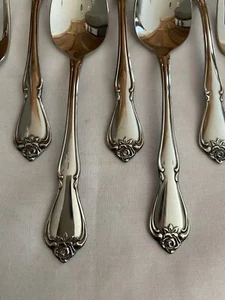 20 PC SET 1881 ROGERS ONEIDA LIMITED ARBOR ROSE/TRUE ROSE SERVICE FOR 4 - Picture 1 of 8