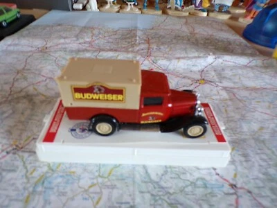 CITROËN C 4 F Fourgon BUDWEISER SOLIDO Age d'Or  1/43 en Boite - Photo 1/2