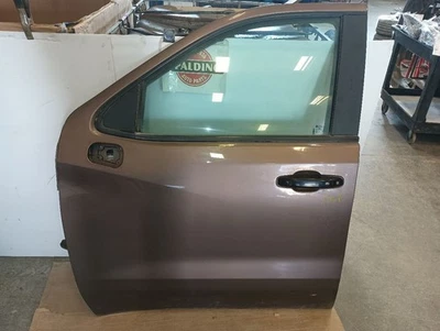 Front Driver Left Door from 2019 Chevrolet Silverado 1500 11430419 Foto 1 de 4