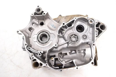 06 Kawasaki Prairie 700 4x4 cárter derecho centro media manivela estuche KVF700D Foto 1 de 4