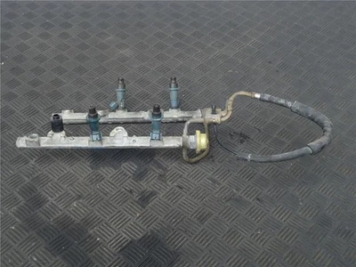 Volvo S40 V40 MK1 2.0T 118kW Gasolina 1998 Riel de combustible Línea principal Tubo Foto 1 de 4