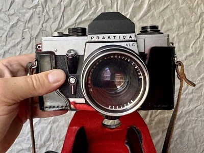 M42 VEB PENTACON Appareil Photo Reflex PRAKTICA VLC & Pentacon 11,8/50mm & Étui - Photo 1/4