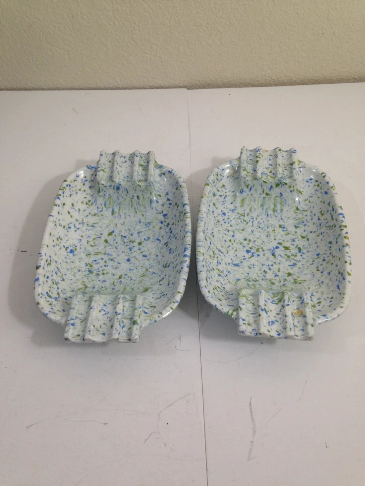 2 MCM Midmod Melamine Confetti Ashtray Irwin-Willert Co, No. 100, Green/Blue - Image 1 of 4
