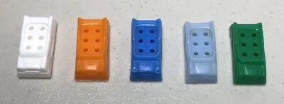 The Game of Life (5) Cars REPLACEMENT PIECE(s) PART(s) ONLY 1981 - Image 1 of 2