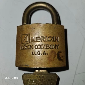 WW2 Soldiers Padlock with matching Marked key & lock U.S.- American Lock Company - Picture 1 of 5