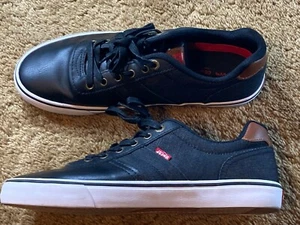 Zapatillas deportivas Levi's para hombre talla 9 zapatos de mezclilla cómodos negras blancas 51776101A - Imagen 1 de 10