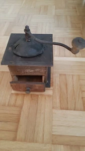Kaffeemühle Antik - schöne Dekoration - Bild 1 von 4