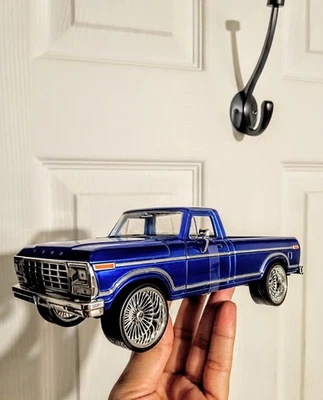 Camioneta Ford F-150 1979 Jada Toy Just Truks escala 1:24 modelo Lowrider azul suelta Foto 1 de 4