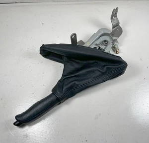 BMW E46 M3 330 325 323 EMERGENCY HAND BRAKE LEATHER 1164489 - Bild 1 von 3