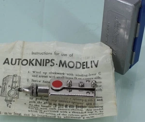 Vintage Autoknips IV Self Timer +Adapter + Box For Mechanical Cameras (WORKS) - Picture 1 of 2