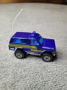 Matchbox 4x4 Chevy Blazer Rocky Mountain Rescue lose 1/64 Diecast blau  - Bild 1 von 5