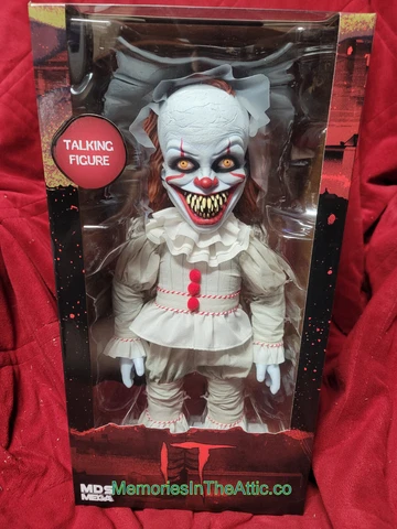 Mezco MDS Mega Scale Pennywise 2017 Talking Sinister Doll Horror Movie ITTeeth Cover