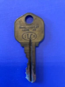 Vintage Key ilco Independent Lock Co 1176 Fitchburg Mas EARS Appx 2" - Picture 1 of 5