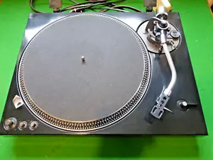 Bespoke finish Technics SL 1700 record player + cartridge. UK item FREEPOST - Imagen 1 de 13