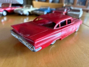 1960 Chevrolet Fire Chief Dealer Promo Model Car with original Siren Notice - Picture 1 of 6