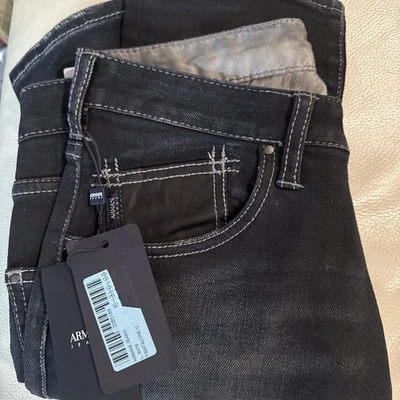 Pantalones de mezclilla ligeros para hombre Armani Jeans J20 extra ajustados talla 30 negros  Foto 1 de 4