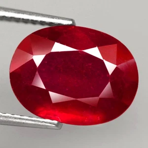 4.09Ct. Natural Gemstone Ruby Top Red Oval Madagascar Beautiful Sparkles Color - Picture 1 of 7