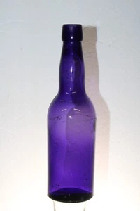 ANTIKE LILA BIERFLASCHE MIT KLECKSVERSCHLUSS 9 3/8 ZOLL - Bild 1 von 8