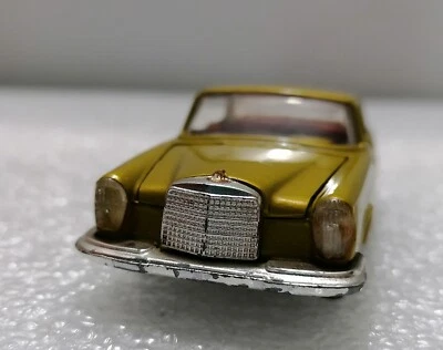 MERCEDES 250 SE - Raro Vintage Escala 1:43, Mebetoys A-19, Hecho en Italia 1967 Foto 1 de 4