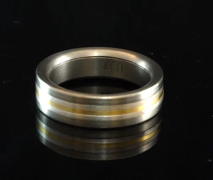 XEN Design Ring Titan silber gold Gr  55 6 mm breit mit LOGO XEN innen - Bild 1 von 1