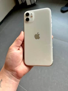 Iphone 11 / WIT / 64 GB - Afbeelding 1 van 7