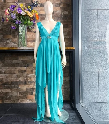 Versace - Vestido de Gasa de Seda Colección Versace 2012 con Broche de Gorgona Medusa Foto 1 de 4