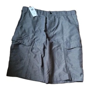 New M&S Men's Charcoal Super Lightweight Cargo Shorts With Active Waist Size W32 - Picture 1 of 8