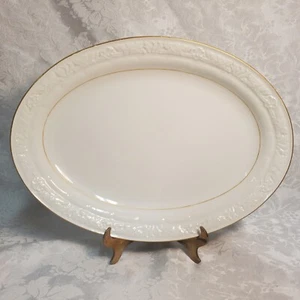 1934 Meissen Platter 13 3/4"- white leaf embossed edge, Gold Trim - Great Cond. - Picture 1 of 7