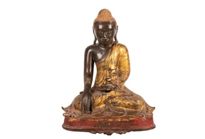 Antiker , Sitzender Buddha (Sieger über Mara). Vergoldete Bronze. Burma 19. Jh. - Bild 1 von 15