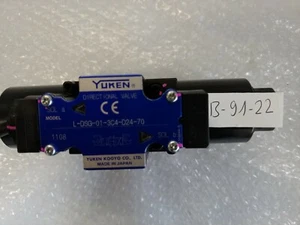 Válvula direccional YUKEN L-DSG-01-3C4-D24-70 - Imagen 1 de 4