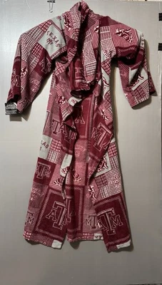 SNUGGIE Texas A&M Aggies Original TV Blanket Sleeves Fleece NWT Gig Em - Image 1 of 4