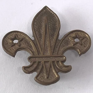 Vintage Boy Scouts Brass Arrowhead Fleur De Lis Beret Hat Rank Uniform Badge - Picture 1 of 4