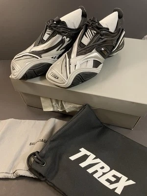 Zapatilla Balenciaga Tyrex Auténtica Mujer’s 6 (36) UE Negra y Gris Nueva en Caja $899 Foto 1 de 4