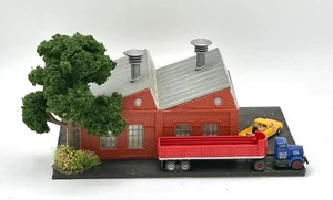 Model Power 2575 N Scale Custom "Eastern Chemicals Co," Fully Assembled Lighted - Picture 1 of 5