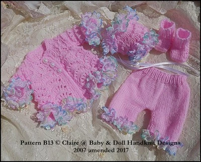 CLAIRE'S BABY & DOLL HANDKNIT DESIGNS BABYDOLL HANDKNIT DESIGNS KNITTING PATTERN B13 LACY WAVES SET 8-13" DOLL