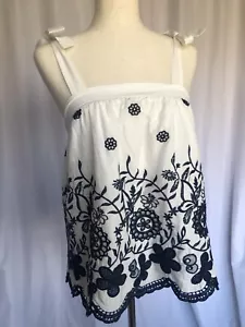 New DRAPER JAMES Embroidered Floral Top White/Navy, XS - Picture 1 of 10