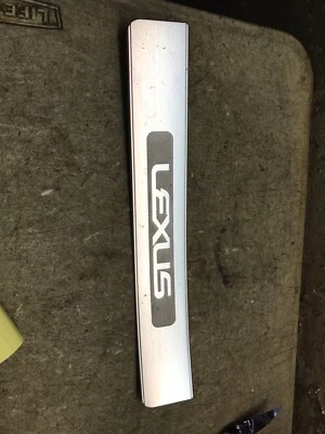 07 08 09 10 11 Lexus GS350 GS430 GS460 Left Driver Rear Door Sill Scuff Plate - Image 1 of 2