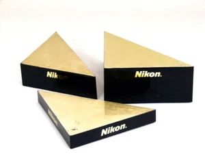 Vintage Nikon 3-teiliges Gold & Schwarz Displayständer Set ......... selten!! - Bild 1 von 1